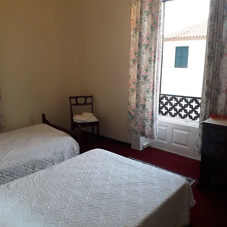 Pensao Residencial Mirasol 丰沙尔