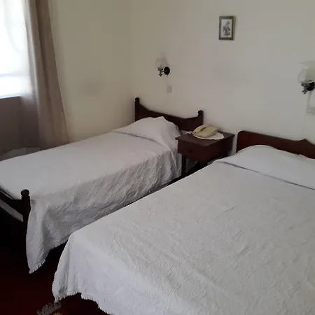 Pensao Residencial Mirasol 丰沙尔