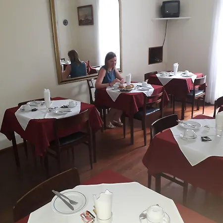 Pensao Residencial Mirasol 3*