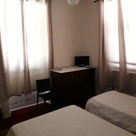 فندق Pensao Residencial Mirasol